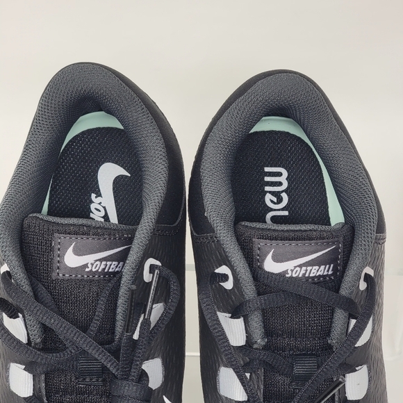 Nike Hyperdiamond 4 Pro Metal Softball Cleats Black CZ5920-010 Womens Size 8 New - Picture 10 of 11